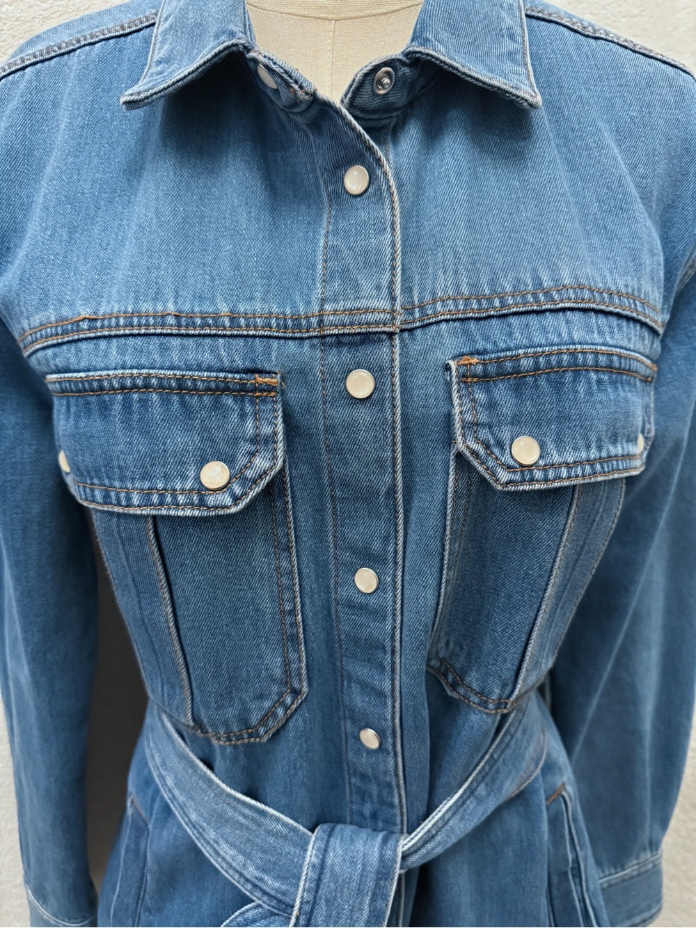 Veronica Beard Mikaela Denim Shacket Jacket Tie Pearl Snaps Size S Quiet Luxury - Picture 4 of 11